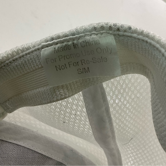 ASICS meshback fitted baseball cap hat size S/M - Picture 7 of 7